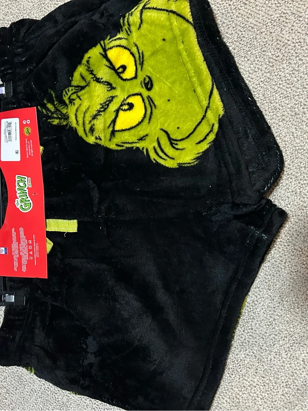 The Grinch Plush Holiday Sleep Shorts - Green & Black size M
